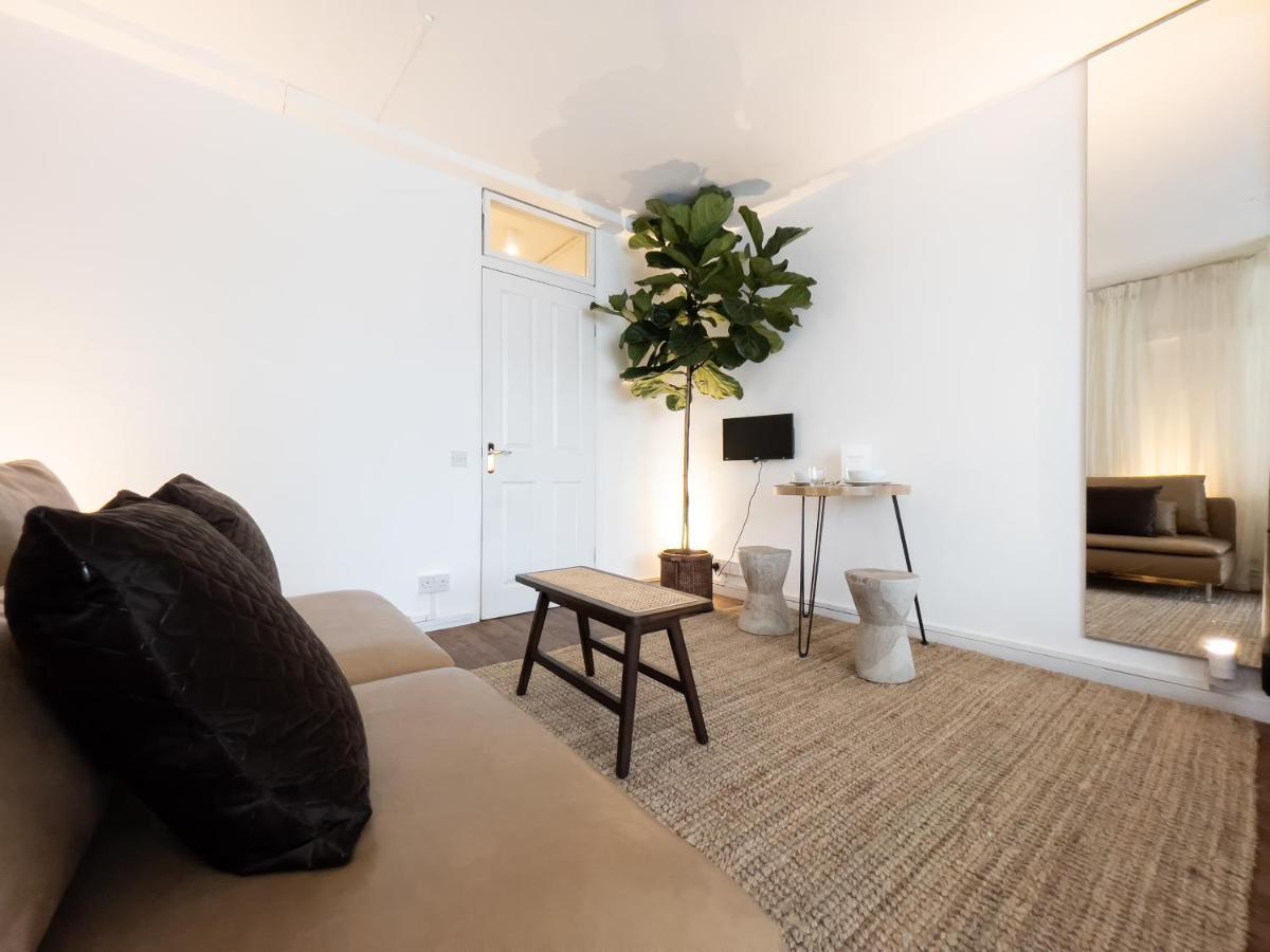 The Chamberlin, Powell & Bon, By The Design Traveller Apartment ลอนดอน ภายนอก รูปภาพ